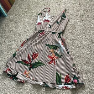 SHEIN women short dress size small